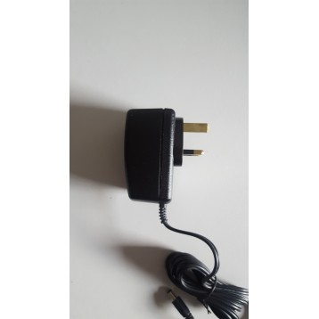 ZASILACZ DVE DSA-0151F-05 5V 2A/2.8A WTYK UK