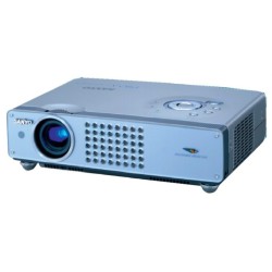 PROJEKTOR RZUTNIK SANYO PLC-SE20A HDMI + PILOT 